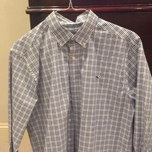 Vineyard vines large button up